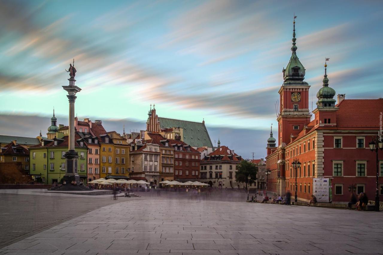 Helvetia Plus B&B - Private Rooms And Apartments Warsaw Exterior photo